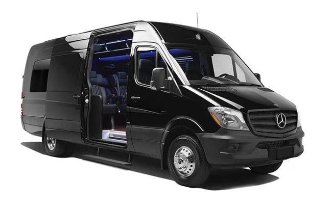 7 Ways Corporate Limo Service Boosts Executive Productivity